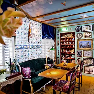Rosalia's Menagerie Cocktail Bar & Innupstairs 3*, Amsterdam Netherlands
